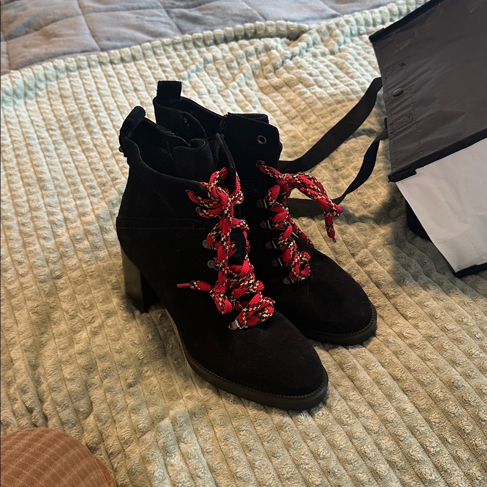 Aquatalia ISOTTA black suede lace up zip stacked heel granny boots 9M Italy
